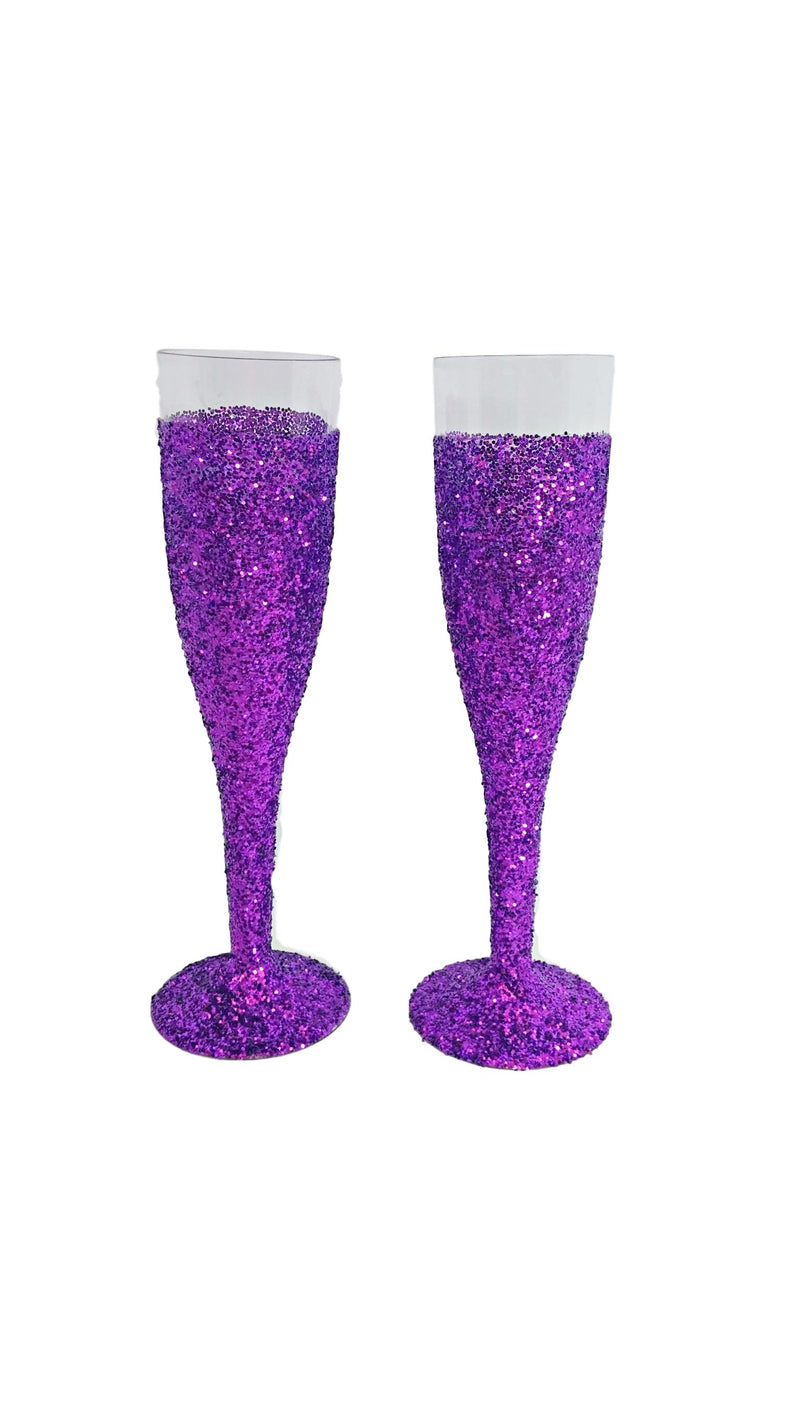 Purple glitter plastic champagne flutes