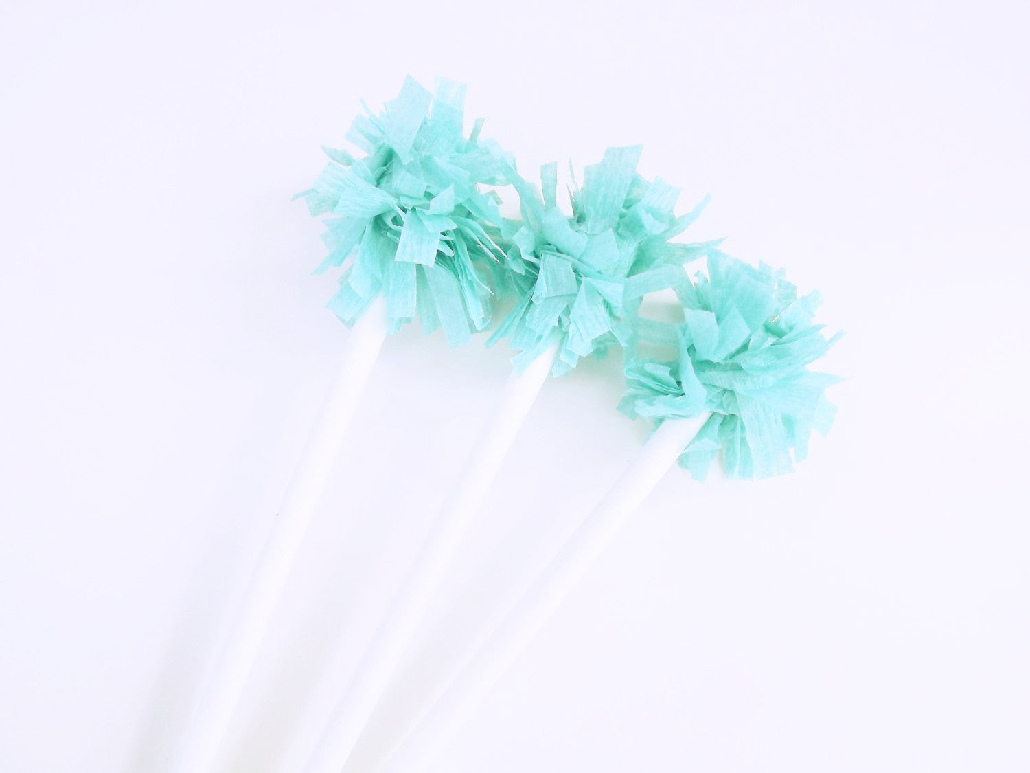 pom pom paper straw drink stirrers