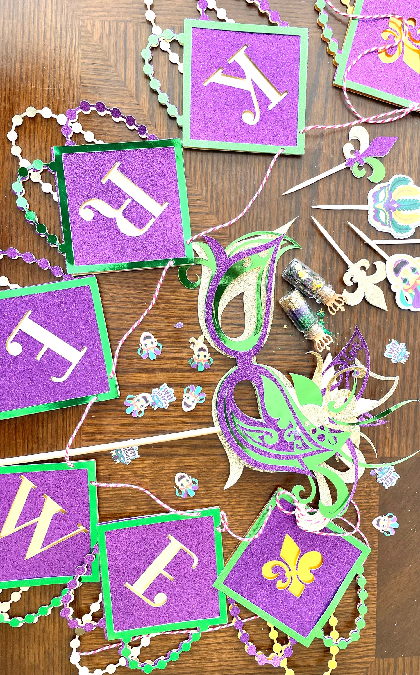 Custom Mardi Gras Banner 3D